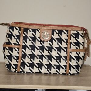 Spartina 449 Black and Tan Houndstooth Crossbody Bag